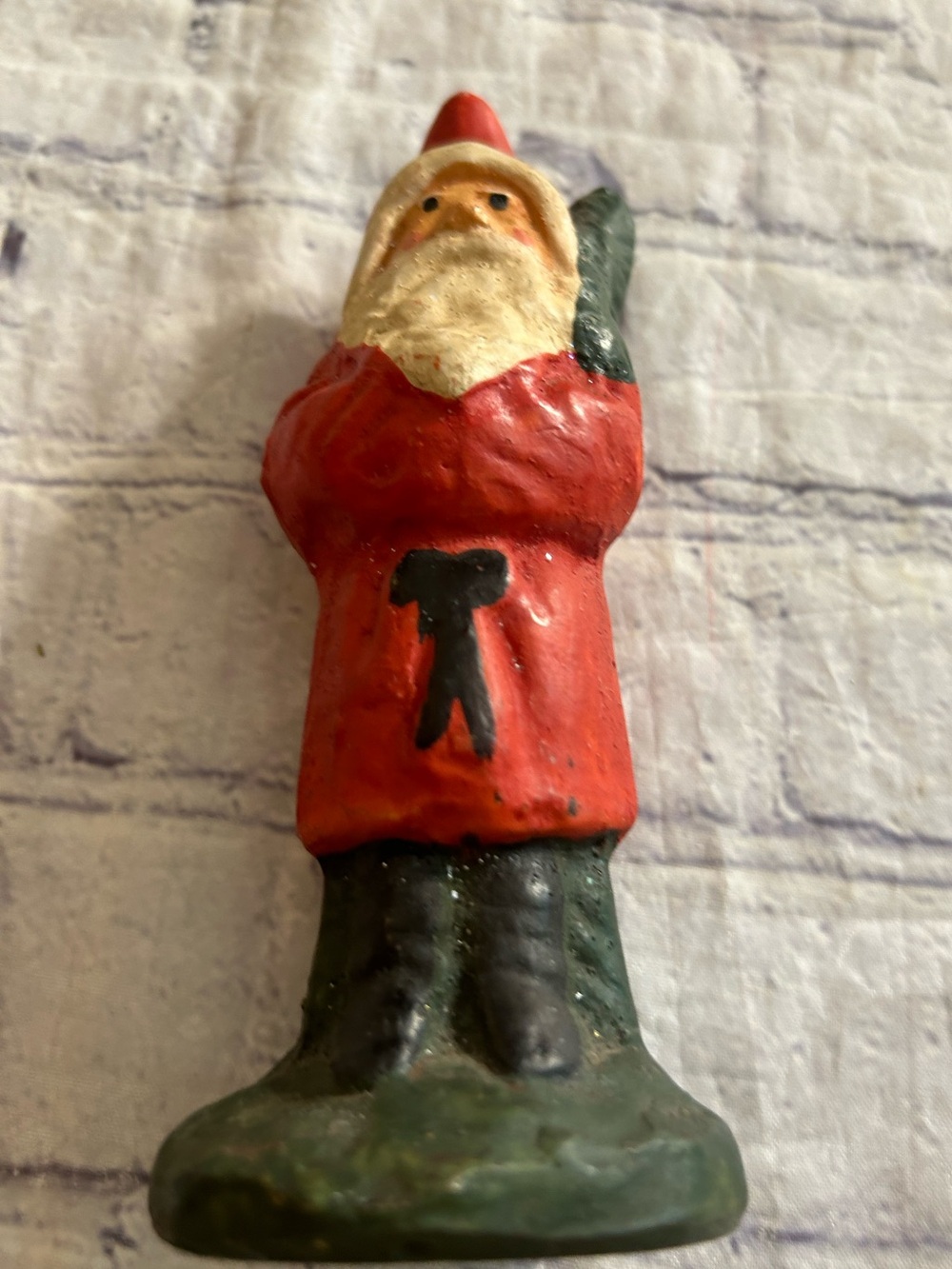 A.A.IMPORTING CO. MADE IN TAIWAN PAINTED SANTA WITH GREEN BRANCH TREE HEAVY